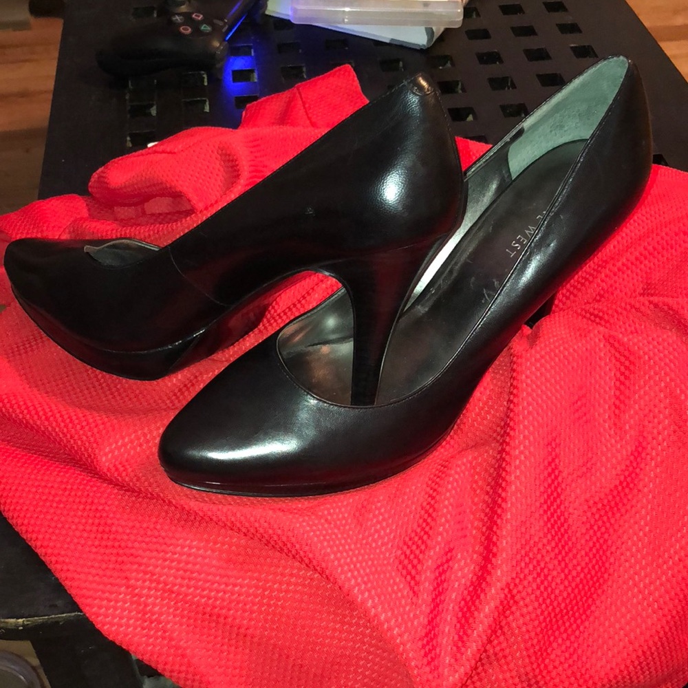 NEW BLACK NINE WEST LEATHER PUMPS SIZE 10